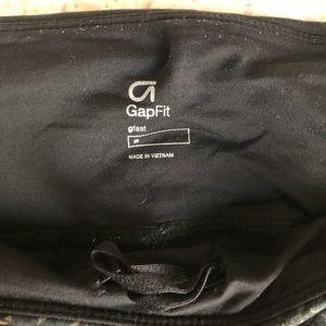 GAP Pants - GapFit high rise leggings GAP Pants - GapFit high rise leggings